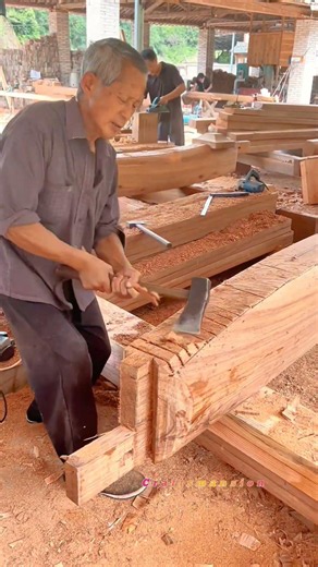 Traditional Carpentry Techniques: Chiseling a Perfect Mortise and Tenon Joint