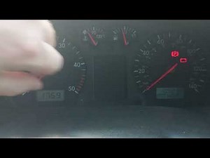 Como redefinir a luz de manutenção do Volkswagen Transporter T4.