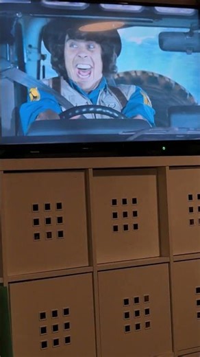 Me when Andy's safari adventures is on #cbeebies