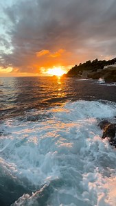 #kayaknapoli #gaiola #kayak #napoli #posillipo #marechiaro #sunset #forzanapolisempre #visitnaples #canoa #napolidavivere | Kayak Napoli