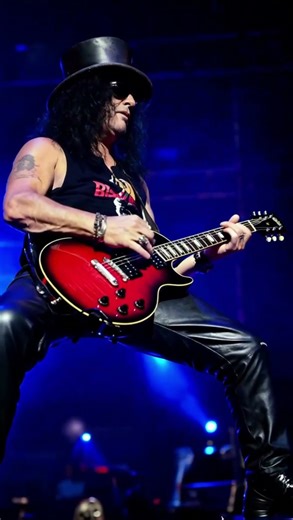 Slash Rocks Brazil with Myles Kennedy & The Conspirators! 🎸🔥 #RockLegend