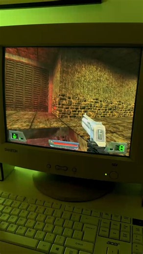 Soldier of Fortune (2000) on Microsoft Windows. #soldieroffortune #retrogaming #gaming #pc #CRT https://t.co/P3OOcrRhrQ