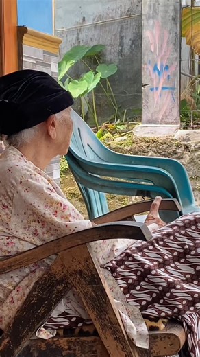 El Fachrezi on Instagram: "💞 #KahiruFUN #Dinaskaulinan #elfachrezi #daily #fyp #trendingpsot #xyzbca #reels Jaya Idez Niko Saputra Andri Kasmaran Edwin Asep Datuk Notho Mathay Ruang Pojok Kanan Santyong Prakoso Santyong Galuh Saparakanca Norman Sahuri Warung Kopi Map Aji Mampung"