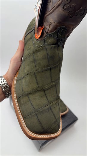 Chero’s Premium Exotic American Alligator Boots in Sueded Olive
