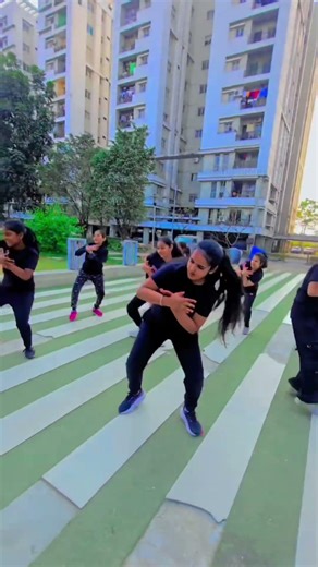 Chale Jayse Hawaien Sanan Sanan.....🧿#sunacademy #reelsvideo #viralreels #reelsinstagram #dancelover