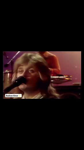 19K views · 753 reactions | Chicago - If You Leave Me Now  | Radioxo Rivas | Facebook