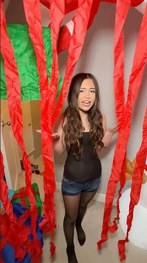 SURPRISING Her With a CHRISTMAS Bedroom Makeover 🎄😱 #jonathanjoly #shorts