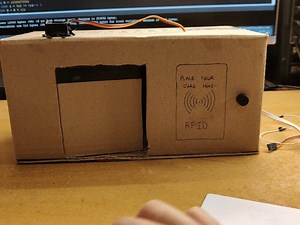 RFID Lock System with MFRC522