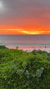 Captivating… mesmerizing… Maui Sunset last night at Polo Beach in front of @fairmontkealani #maui #wailea #makena #mauisunset | A Maui Blog