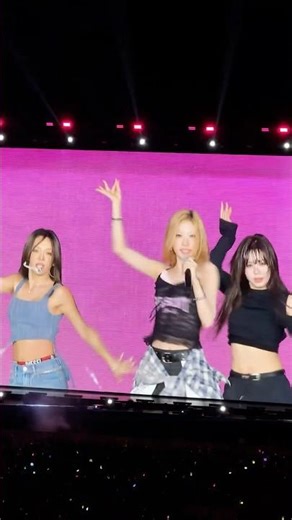 Hyo "Dessert" with Stella of #hearts2hearts ✨ #h2h #하츠투하츠 #kpop #smtown #dessert #stella #snsd #hyo