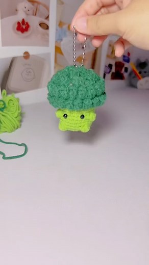 1.1K views · 22 reactions | Crochet Broccoli with Me 復 #broccoli #crochetcraft #handmadegifts #crochet #crochettutorial #crochetbroccoli #lemon #fyp #diy #crochetlove #crochetideas #crochetgift #broccolies #keychains #vegetables #crochetvegetables | Crochet World | Facebook