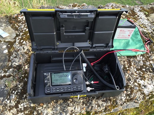 Mark’s Icom IC-7100 go kit