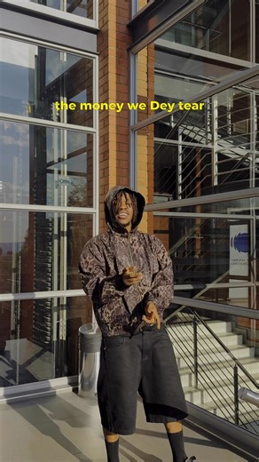 Vanity boy till eternity 🎵 Venezuela 🇻🇪 out now 🔥 @cubana_chiefpriest ft me & @millonariaafrica Prod: @masterkraft_ | Boypee