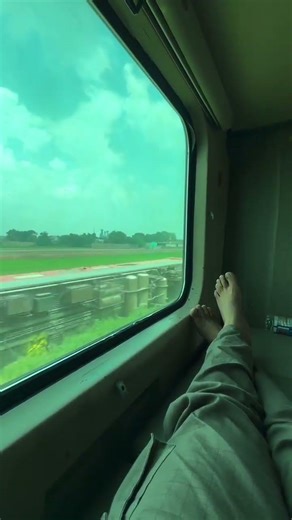 Travel 🧳 || Train 🚂|| #love #train #trandingshorts #travel #loveyourjourney