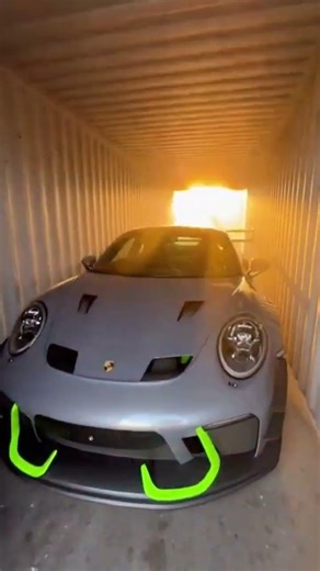 Porsche 911 GT3RS found in shipping container!