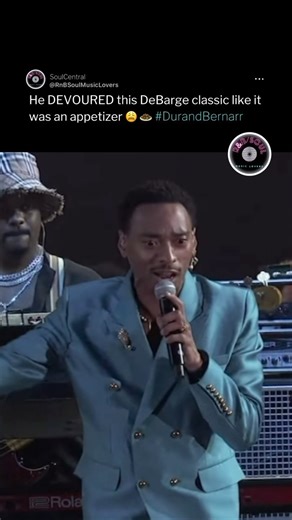 #SoulLovers … @durandbernarr cleared his plate and everyone else’s at @tpain ‘s #JuneteenthCelebration 😩🔥🔥🔥 #ILikeIt - #DeBarge (Performed Live by #DurandBernarr at #HollywoodBowl Juneteenth Celebration 2024) Songwriters: William DeBarge, Eldra DeBarge & Etterlene DeBarge Producers: El DeBarge & Iris Gordy #eldebarge #rnb #rnbsoul #80s #80smusic #falsetto #belting #chestvoice #motown #livevocals #livesinging #soulsinger #rnbsinger #rnbmusic #soulmusic #80srnb #motownrecords #juneteenth #tpai