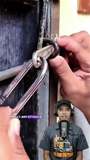 Genius trick for double security lock for anti-theft fence padlock