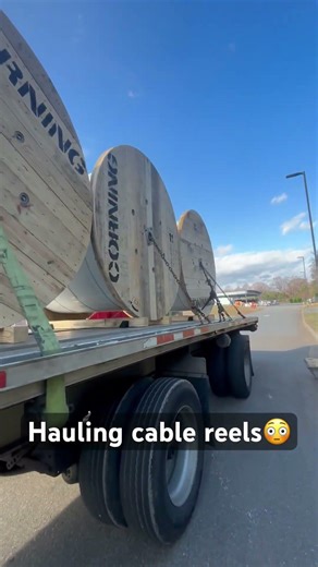 Hauling cable reels 😳