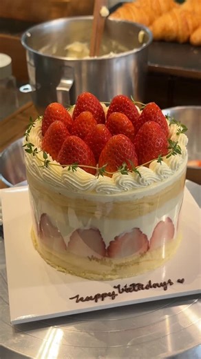 𝐅𝐫𝐨𝐦 𝐒𝐜𝐫𝐚𝐭𝐜𝐡 𝐁𝐚𝐤𝐞𝐬𝐡𝐨𝐩 & 𝐂𝐚𝐟é | Let’s Decorate Birthday Cake 🎂✨ 💌 สอบถาม/สั่งเค้กวันเกิด Line : @fromscratch ⏰Open Time 📍สาขา HQ ตรงข้าม ร.พ.ศรีนครินทร์ ทุกวัน 08:00 -... | Instagram