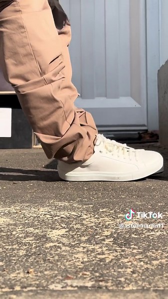 We’re delighted to confirm that @Felipe Drugovich will continue his role as Test & Reserve Driver for 2024. The 2022 FIA Formula 2 Champion will also take part in FP1 at next month’s #AbuDhabiGP. This will see Felipe continue on his Driver Development Programme, which has seen him complete over 6000km in an F1 car and clock in more than 20 days on the simulator since joining us in 2022. #F1 #Formula1 #F1tiktok #Motorsport #F1Edit