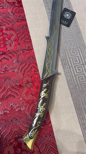 Your next epic collection piece is here: film-accurate The Lord of the Rings swords, ready to rule your display shelf.#sword #handmade #SpartanBladesClub #swordsmanship #lordoftherings