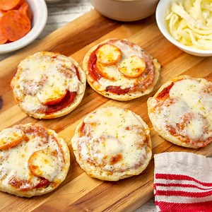 English Muffin Pizza