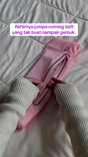 Nipis, kemas, dan muat semua keperluan. Pilih warna ikut gaya, gerak ikut cara sendiri. Hashtags： #solagear #solagearmy #runningbeltbag #gayaaktif #larian