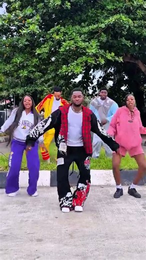 “Energy speaks louder than words ⚡💃 #DancePower #dance #amapianotv