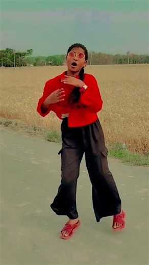 maroon colour Sariya...#trending #viral #shorts #dance #reels