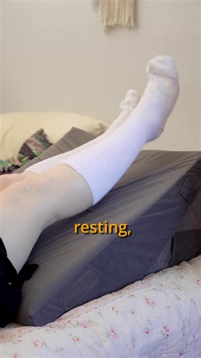 Just had hip surgery? Extra Wide Socks are your new best friend. 💛 Easy to put on, gentle on swelling, and made for comfort when you need it most. Because healing’s hard enough, your socks shouldn’t be. 🧦 | Extra Wide Sock Company