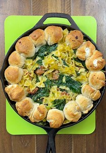 263K views · 1.8K reactions | it's impossible not to love this pasta this cooking video is my grandma's spinach & artichoke pasta with sausage & garlic bread! it will blow you away. | Brooklyn B | Facebook
