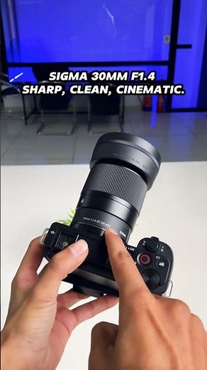 Sigma 30mm f1.4 vs Sony ZV-E10 Kit Lens | Is the Upgrade Worth It?
