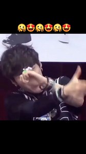 😍🫠🫦 Sin palabras... Solo ama a Yoongi en este video "We are Bulletproof" ©️ en el 🎥 #SUGA #AgustD #BTS #fypシ゚ #fbreelsfypシ゚viralシ #BTSPAVEDTHEWAY #ARMYxBTS #videoviralシ #armylatina #reelsfbシ #BTSisComing #YoongiNeverWalksAlone | BTS on STAGE 4EVER 2⟭⟬