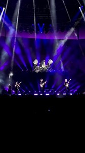 41K views · 1.3K reactions | ¡Las luces se apagan, el corazón se enciende! Morat nos envuelve con "Cuando nadie ve" en una noche mágica ❤️ Cantemos juntos a todo pulmón y sintamos cada acorde resonar en el alma. ¡Esta es una noche que nunca olvidaremos!  | Masterlive Perú | Facebook