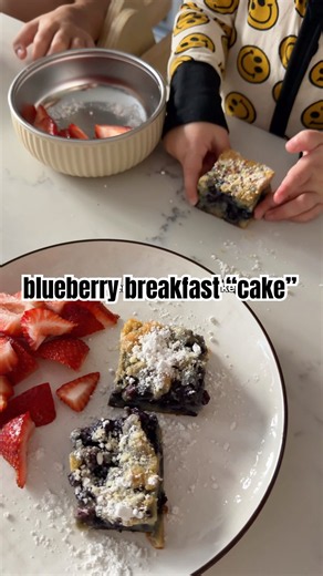 “breakfast cake” super easy breakfast, aka me & my toddlers’ favorite way to eat eggs #toddlerfood