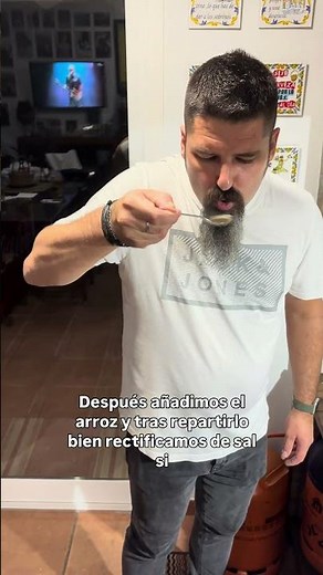 🔥 El MEJOR arroz negro con chipirones 😱 (te va a sorprender)