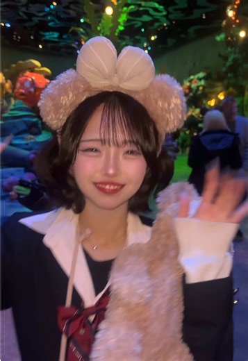 制服とマーメードラグーンの完璧な組み合わせ