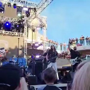 Cool clip of Dragula with Mr. Randy Blythe!!! Thank you to Sherri Black for the capture!!! My @espguitars Ra custom sounded crazy good for some reason!!! (Can't really tell in the video but it was nuts) | RA