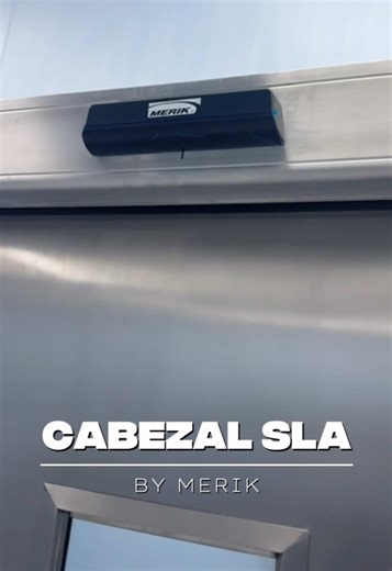 Avanza con el cabezal SLA y puertas automáticas