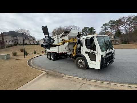 121 Disposal ASL 2 ~ Mack LR heil python garbage truck