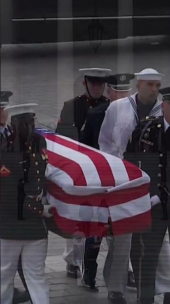 Sen. Lindsey Graham's casket carried into Capitol Rotunda