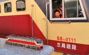 【韶山7C】实拍SS7C机车换向挂车全过程