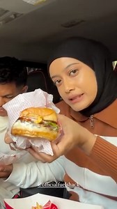 Fuel Shack burger first bite experience with @natashashah.official 殺 Thank you for sharing. Dine in or check your GrabFood/FoodPanda/ShopeeFood now and order away! For more information: https://fuelshack.com.my #fuelshack #fuelshackmy #malaysia #supportlokalmalaysia #burger #fyp | Fuel Shack | Facebook