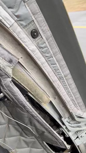 When you’re all ready and tower is taking forever to give you clearance, just know that they’re snapping pics and video 😂 🎥: Adam Alls #justcrewitco #ch47 #chinook #readyfortakeoff #atc #multiship #clearup #areweclear #onthego