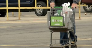 'More people are doing comparison shopping': Have grocery costs changed your shopping habits?