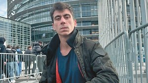 Video: «Ο ηγέτης ενός κράτους που κανείς δεν αναγνωρίζει» - Στη δημοσιότητα η συνέντευξη του Φειδία με τον Τατάρ