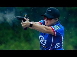 Justine Williams shooting a stage.