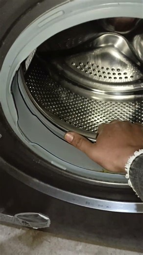 Repairing an automatic washing machine