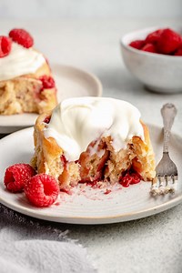 Raspberry Lemon Sweet Rolls