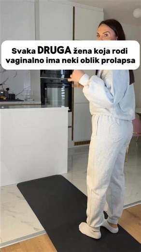 Selvedina Karagic on Instagram: "Ako si ikada rodila, skoro ili prije mnogo godina , ovo moraš pročitati. Prolaps je puno češći nego što većina žena misli. Mnoge žene ga imaju, a da toga uopće nisu svjesne. Porod je često prva velika stresna tačka za zdjelično dno. Godinama nakon toga, način na koji stojimo, dišemo, nosimo teret, držanje, kilaža i stalni pritisak prema dolje polako se sabiru. Zato se simptomi često ne jave odmah nakon poroda, nego kasnije , vrlo često u perimenopauzi ili menopau